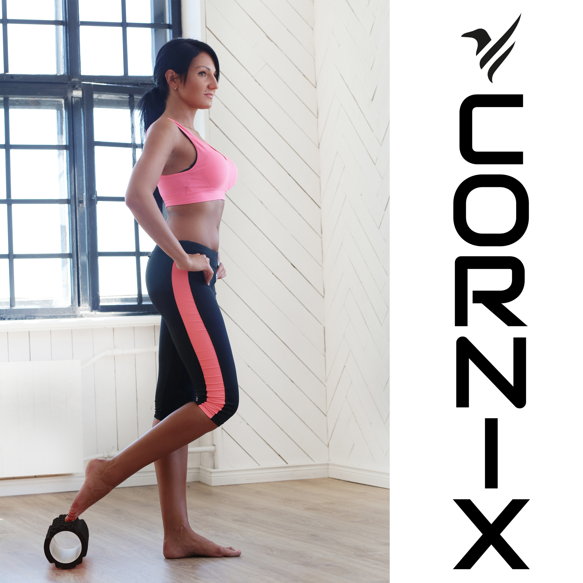 Масажний ролик Cornix EVA 33 x 14 см (валик, роллер) XR-0029 Black — мініатюра 6